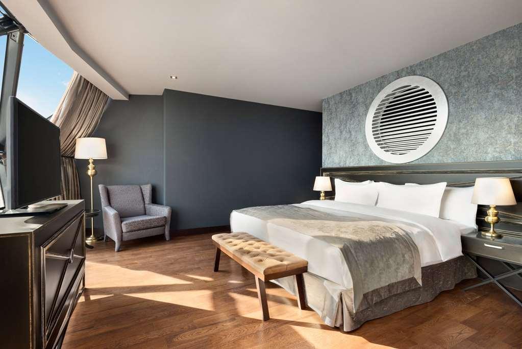 Wyndham Grand 5* Tbilisi