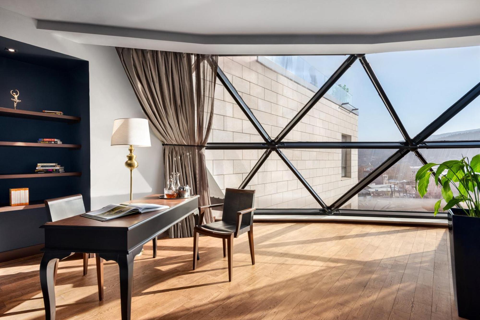 מלון Wyndham Grand