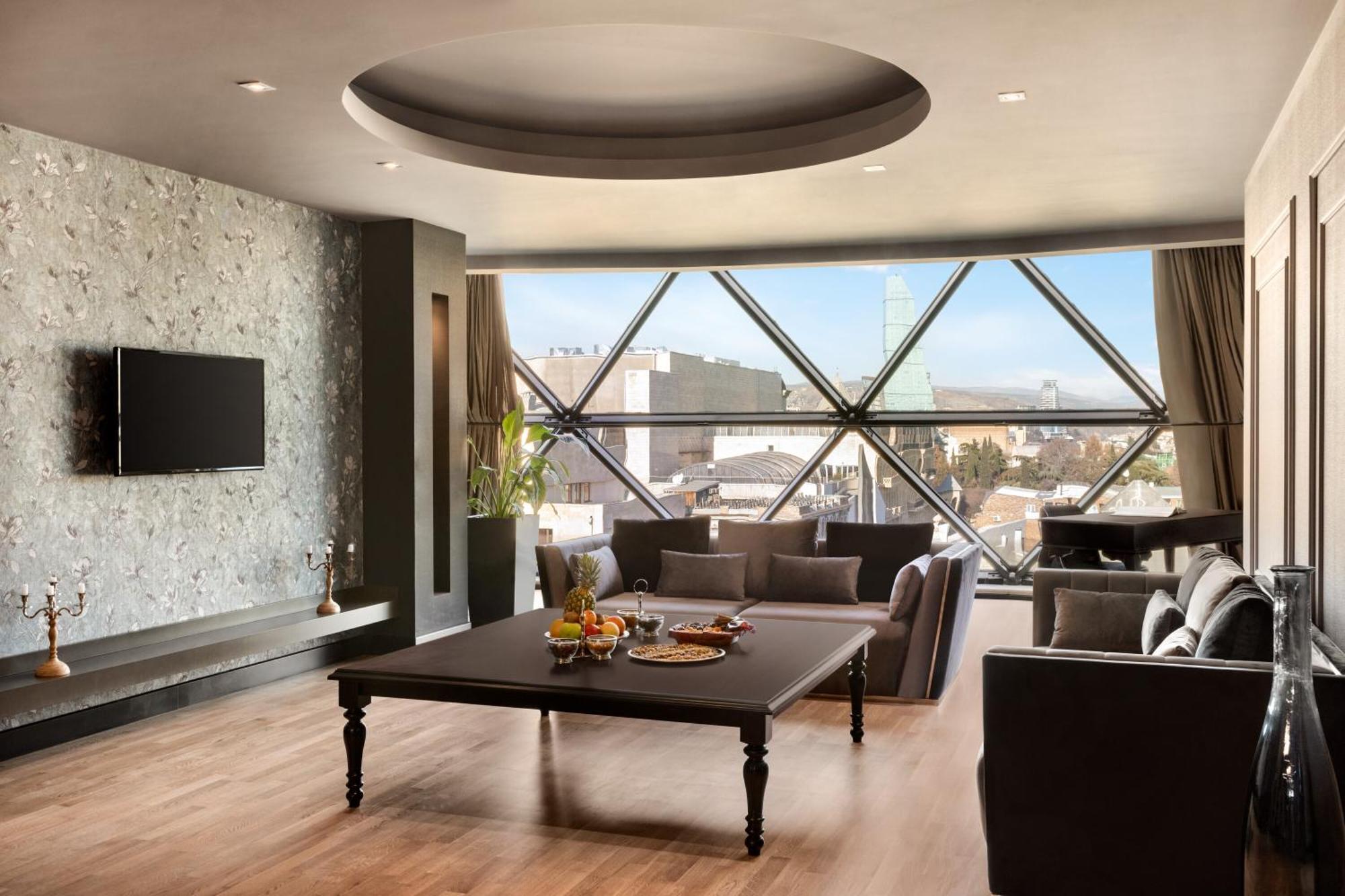 Wyndham Grand 5* טביליסי
