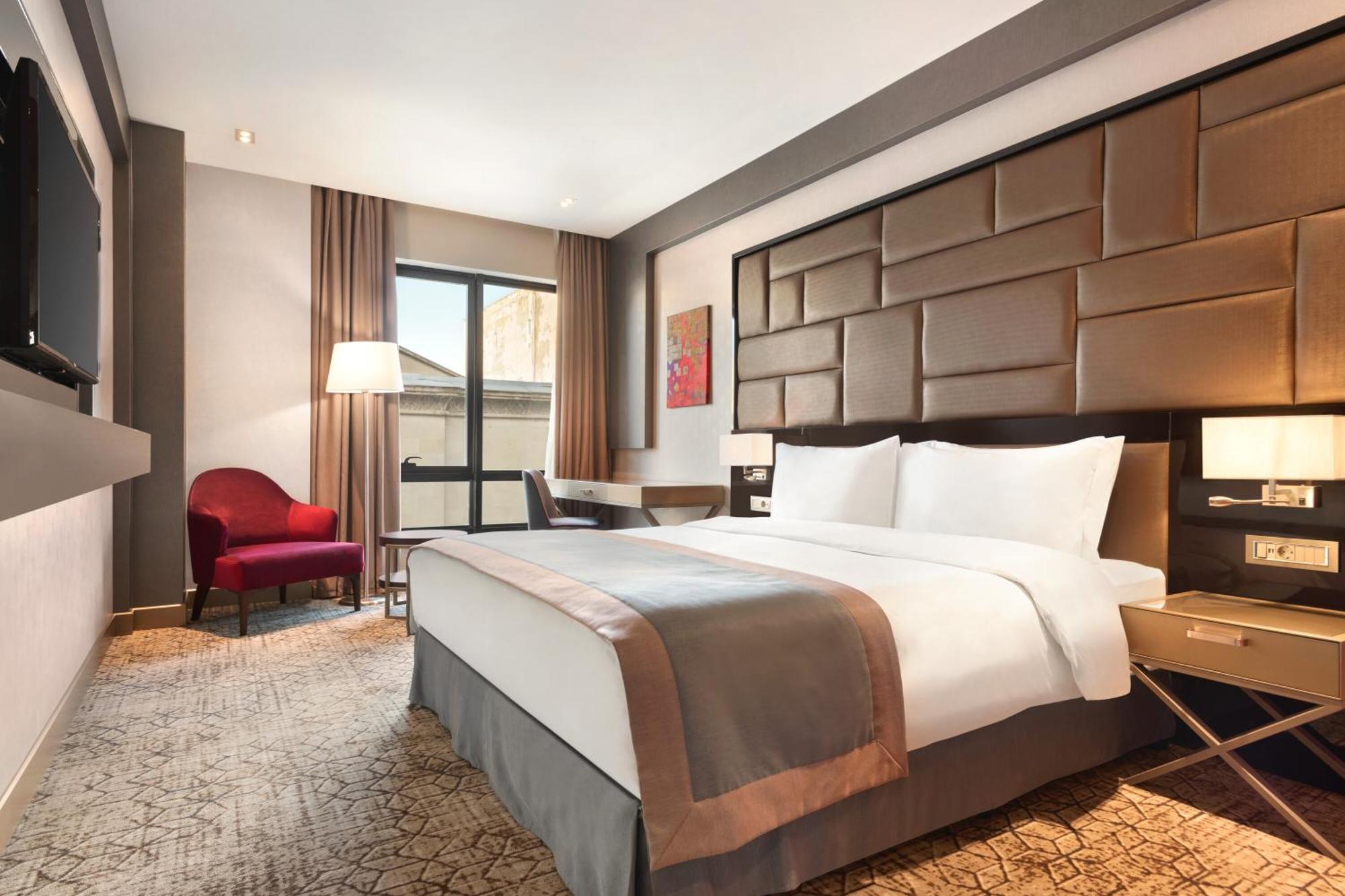 מלון Wyndham Grand